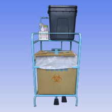 商品写真:上部、プラ容器(鋭利物)